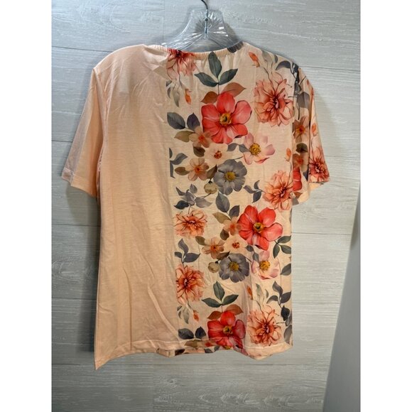 Floral Print Short Sleeve Womens‎ Top With Button Accent - Picture 7 of 10